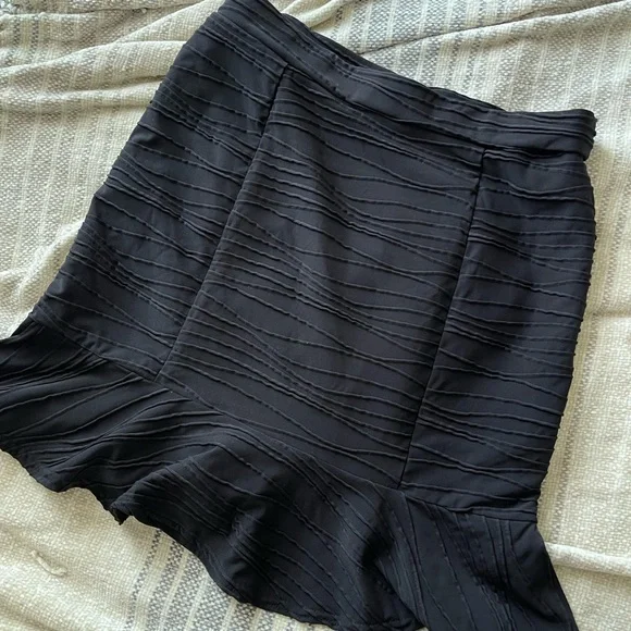 Black peplum skirt (midi/mini) - Picture 3 of 6